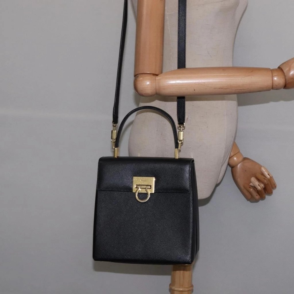 Salvatore Ferragamo Gancini Hand Bag Leather 2way Black Gold Auth Ba5941